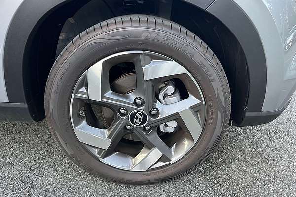 2024 Hyundai Venue Elite QX.V5