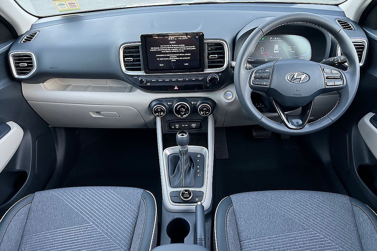 2024 Hyundai Venue Elite QX.V5