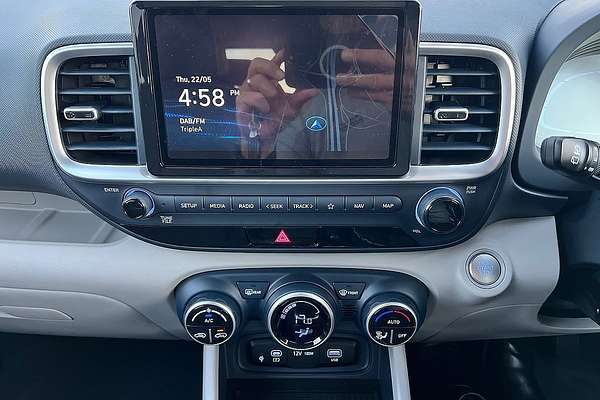 2024 Hyundai Venue Elite QX.V5