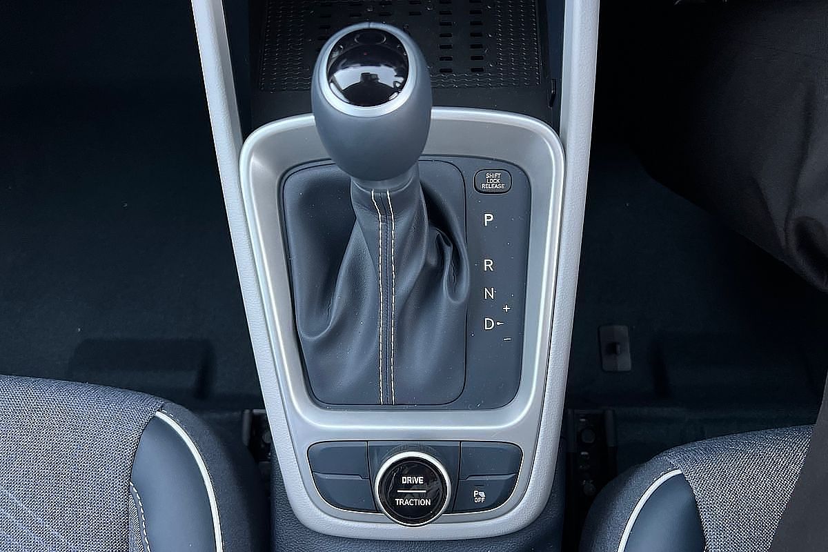 2024 Hyundai Venue Elite QX.V5