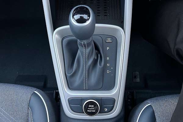 2024 Hyundai Venue Elite QX.V5
