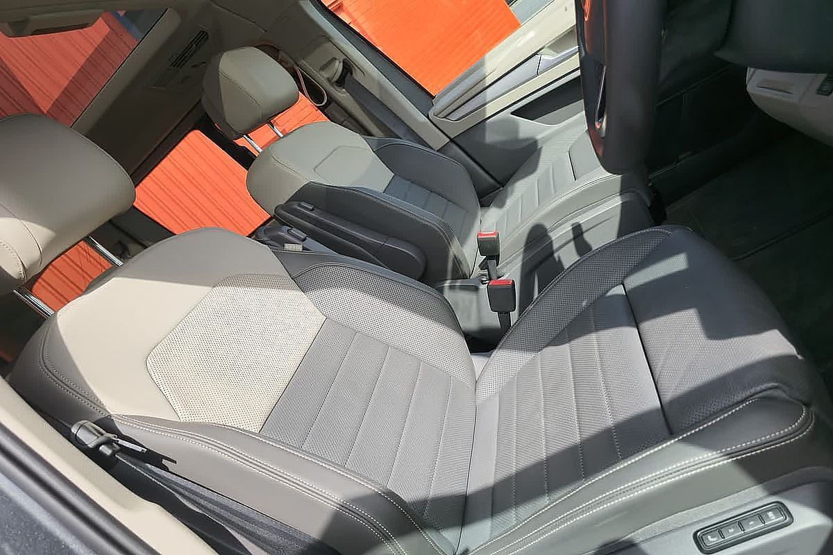 2024 Volkswagen Multivan TDI360 Life T7 SWB