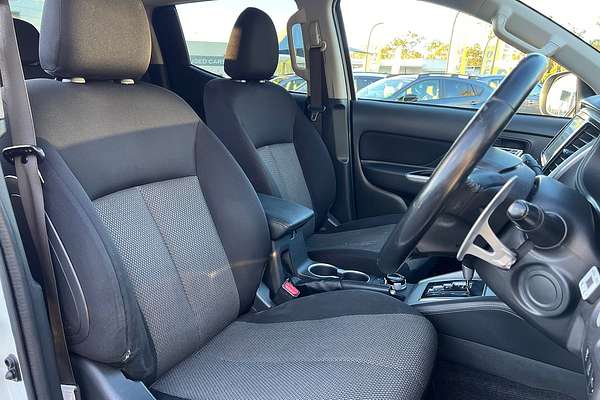2019 Mitsubishi Triton GLS MR 4X4