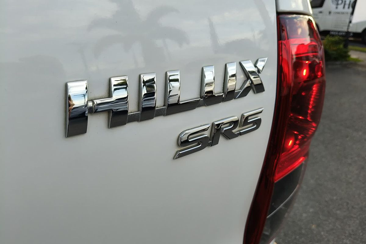 2016 Toyota Hilux SR5 GUN126R 4X4
