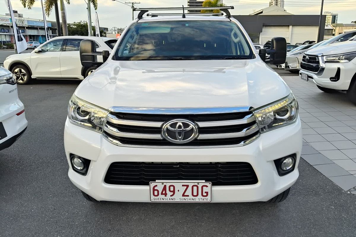 2016 Toyota Hilux SR5 GUN126R 4X4