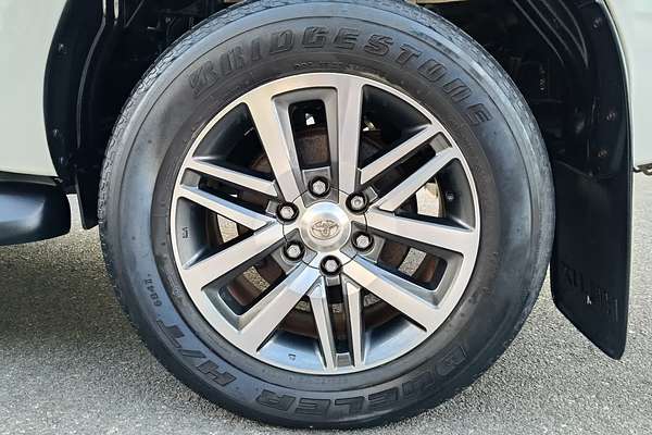 2016 Toyota Hilux SR5 GUN126R 4X4