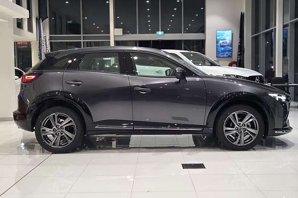 2025 Mazda CX-3 G20 Akari DK