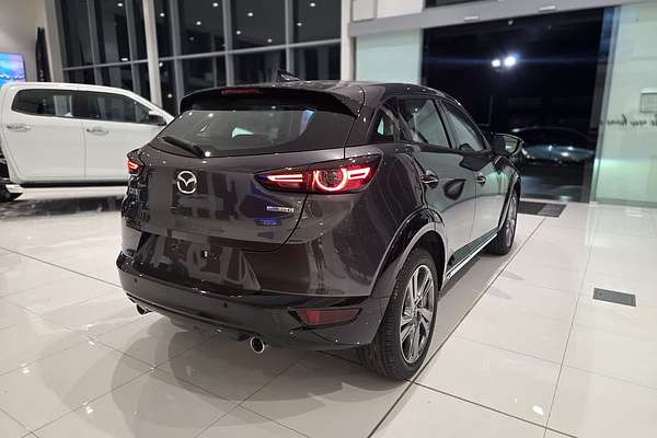 2025 Mazda CX-3 G20 Akari DK