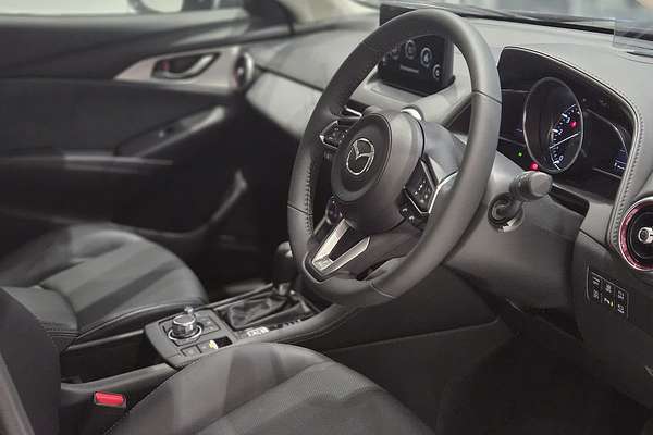 2025 Mazda CX-3 G20 Akari DK