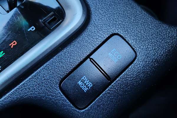 2016 Toyota Hilux SR5 GUN126R 4X4