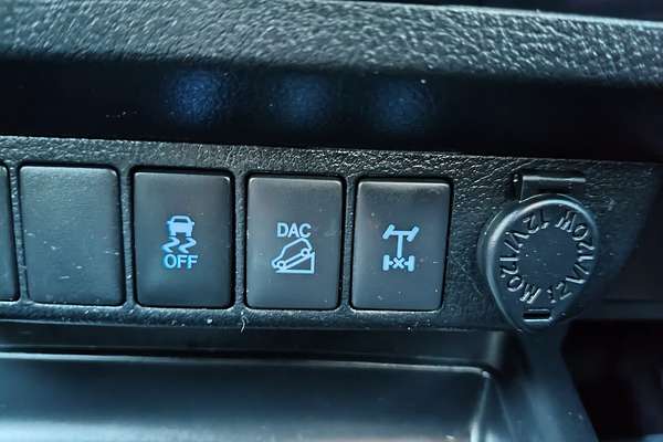 2016 Toyota Hilux SR5 GUN126R 4X4