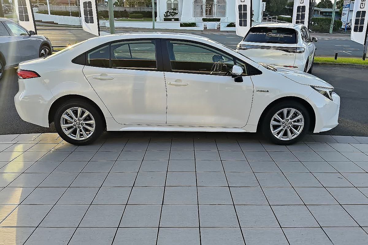 2023 Toyota Corolla SX Hybrid ZWE219R