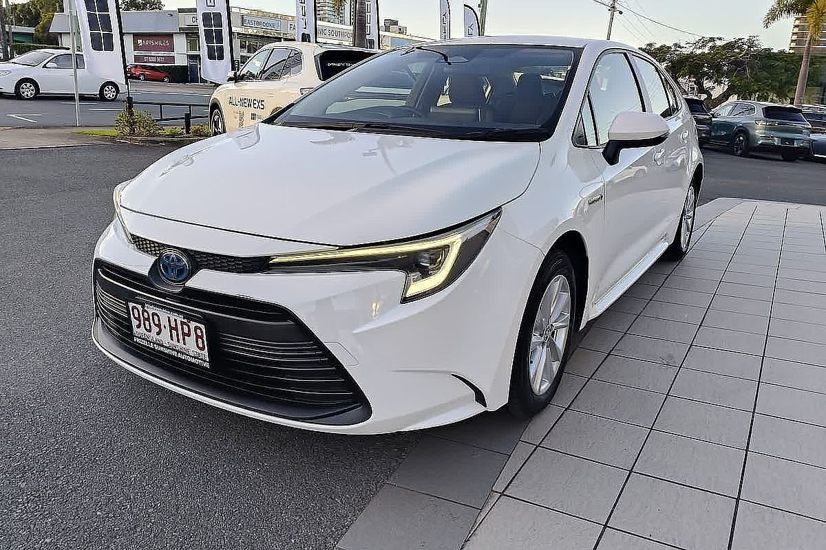 2023 Toyota Corolla SX Hybrid ZWE219R