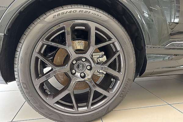 2024 Audi Q7 55 TFSI S line 4M