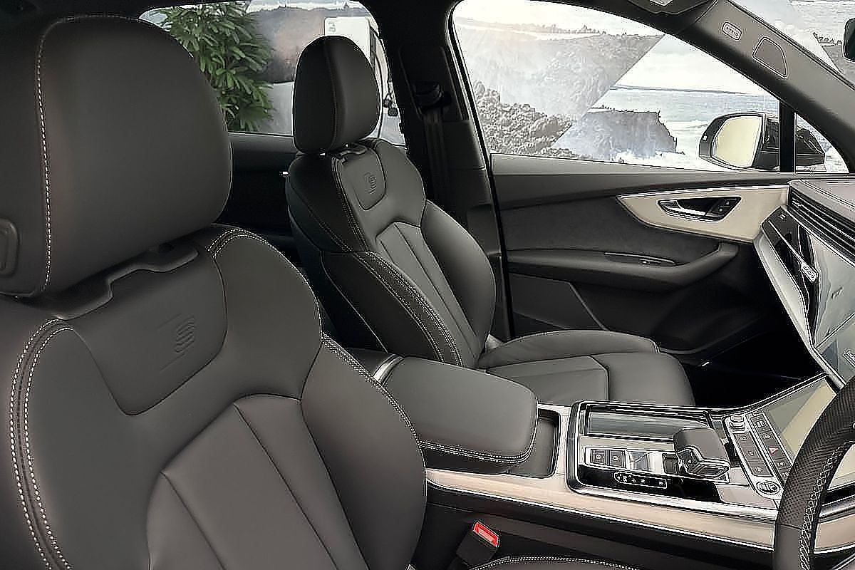 2024 Audi Q7 55 TFSI S line 4M