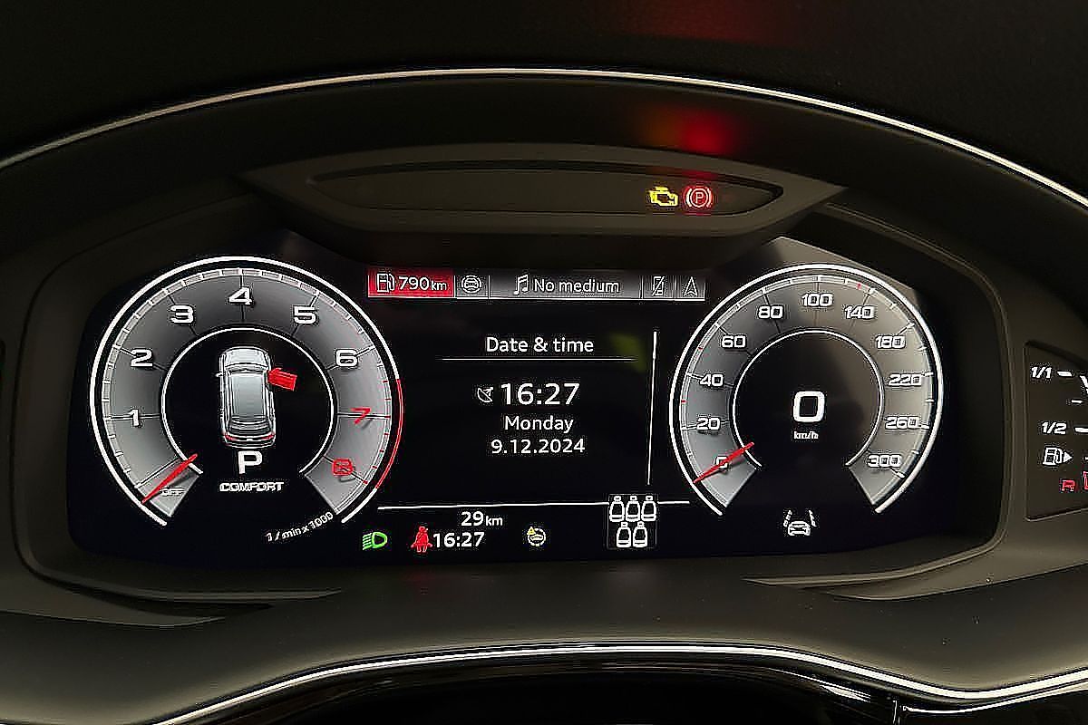 2024 Audi Q7 55 TFSI S line 4M