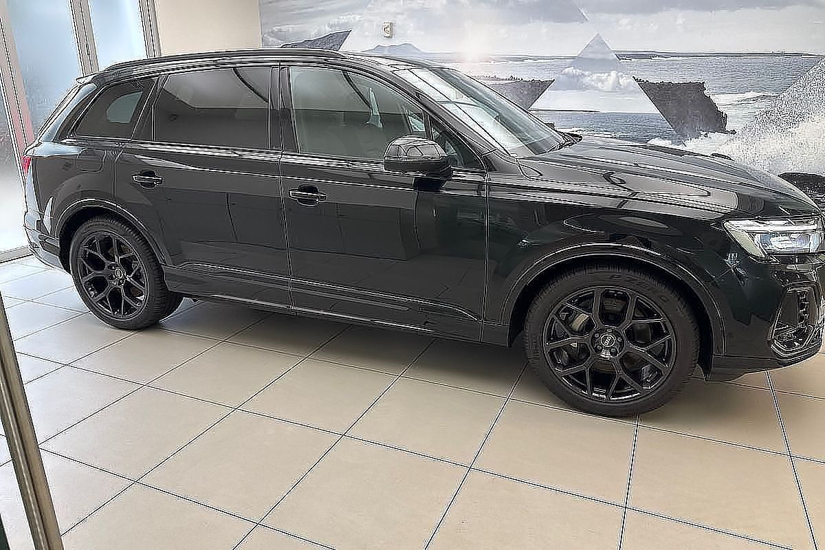 2024 Audi Q7 55 TFSI S line 4M