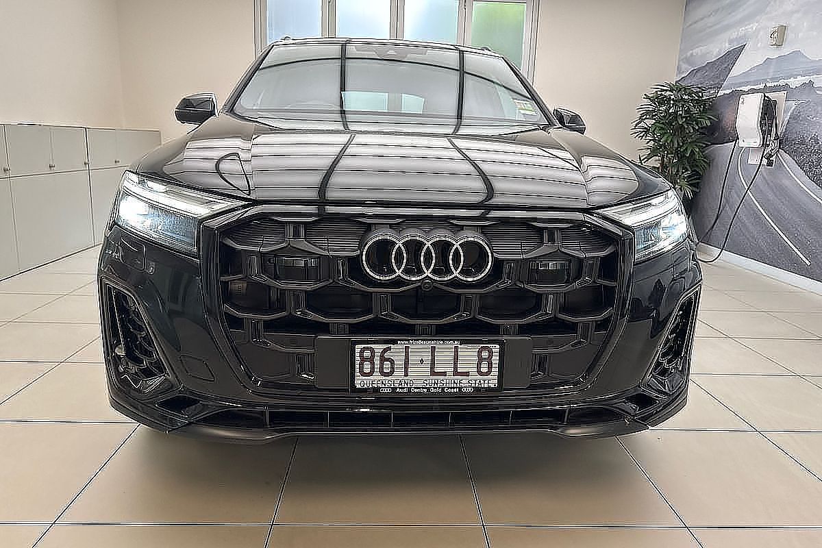 2024 Audi Q7 55 TFSI S line 4M