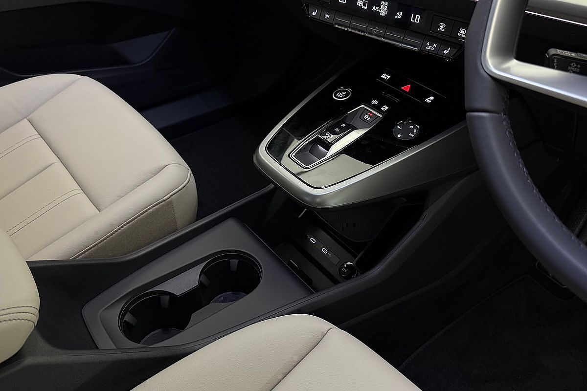 2024 Audi Q4 e-tron 45 F4