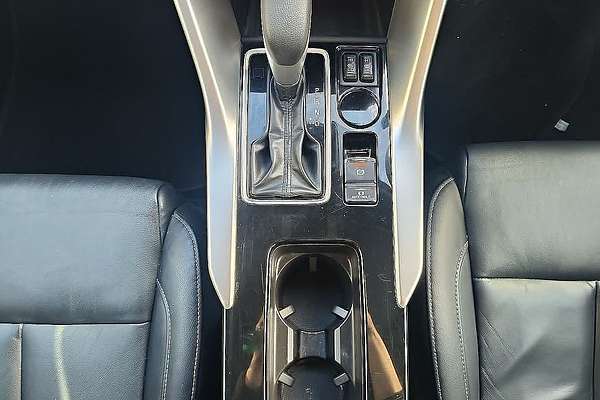 2022 Mitsubishi Eclipse Cross Exceed YB