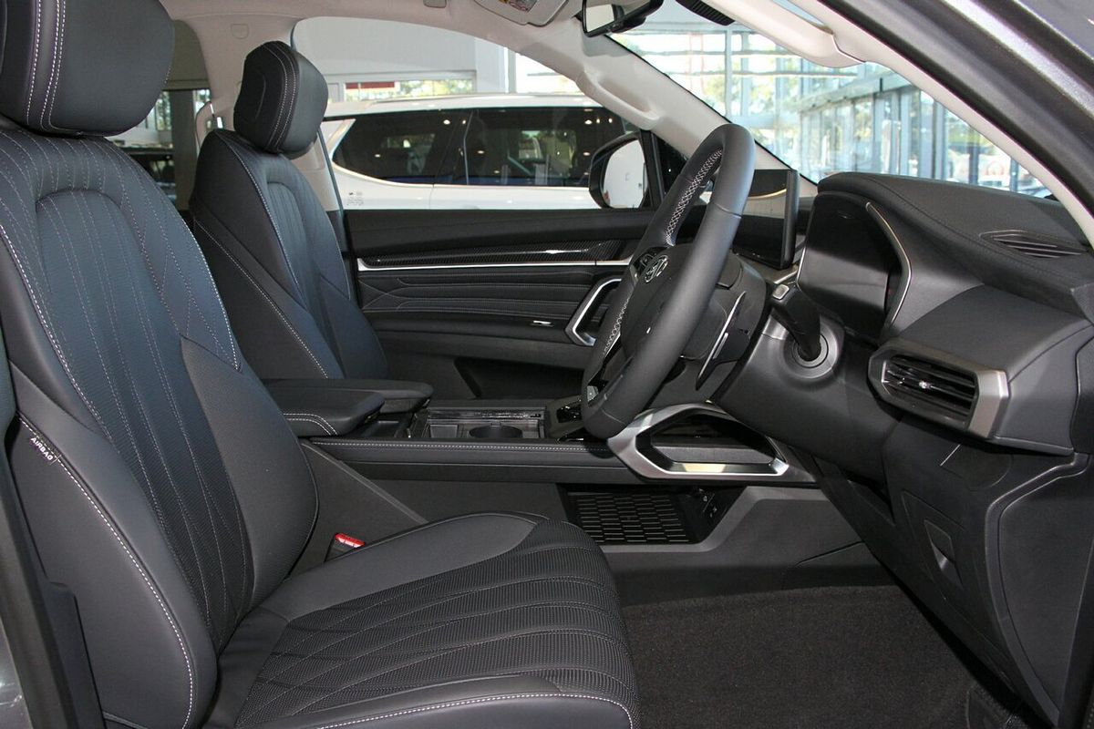 2025 LDV D90 Executive SV9A