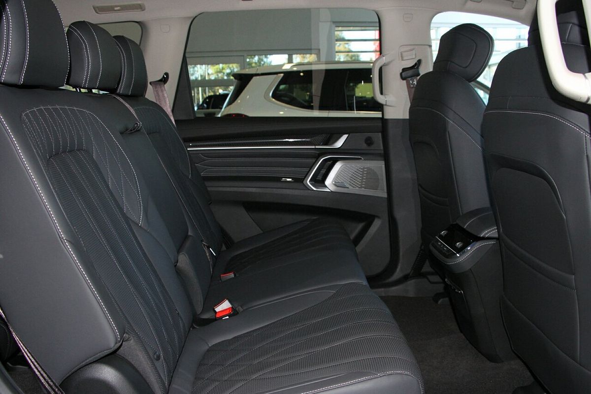 2025 LDV D90 Executive SV9A