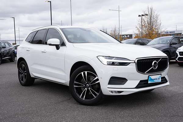 2021 Volvo XC60 T5 Momentum