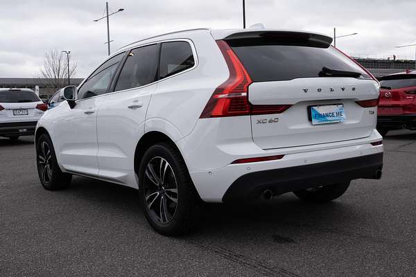 2021 Volvo XC60 T5 Momentum