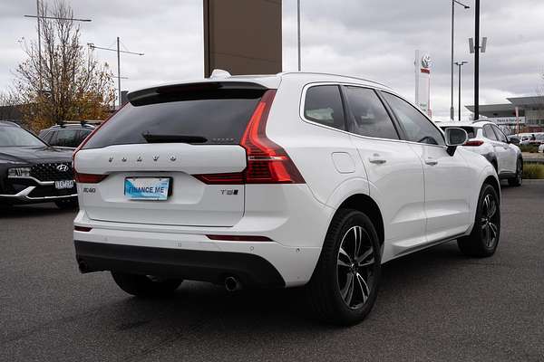 2021 Volvo XC60 T5 Momentum