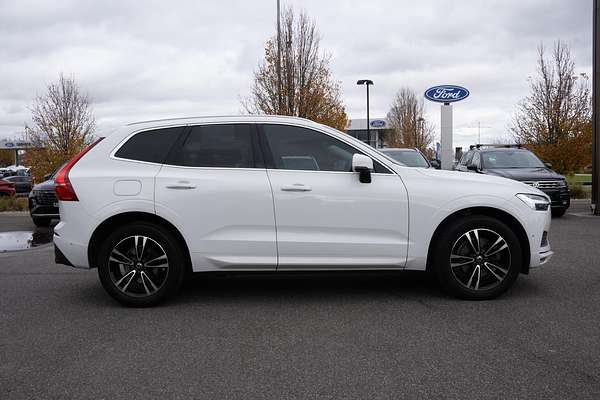 2021 Volvo XC60 T5 Momentum