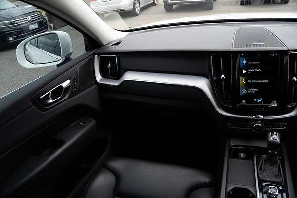 2021 Volvo XC60 T5 Momentum