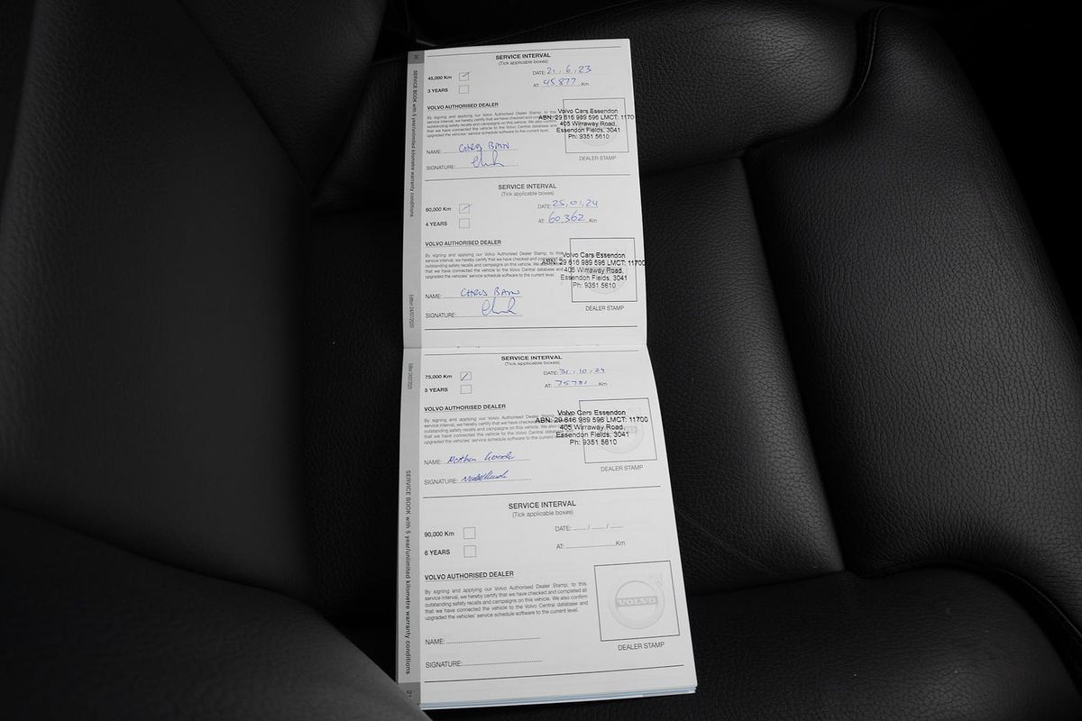 2021 Volvo XC60 T5 Momentum