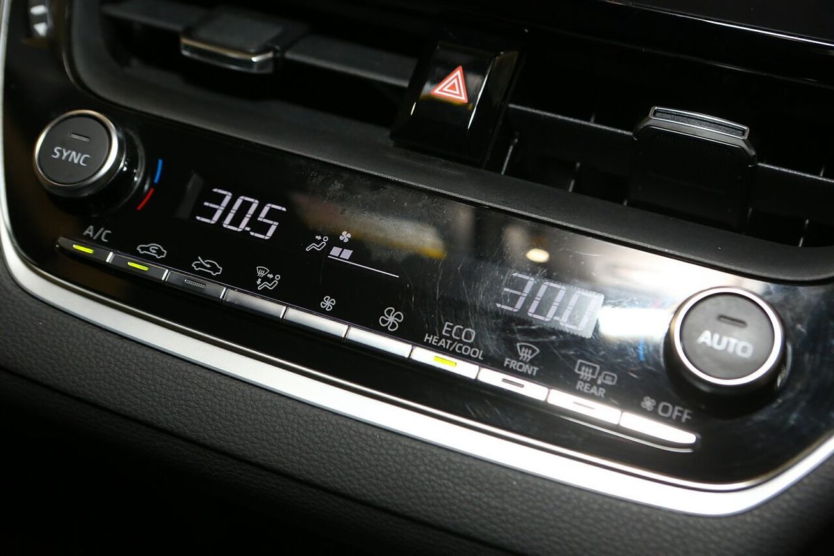2023 Toyota Corolla SX Hybrid ZWE219R