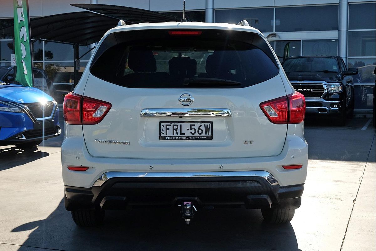 2017 Nissan Pathfinder ST R52 Series II