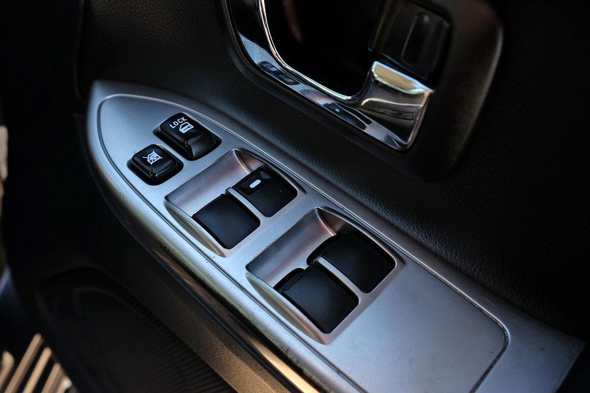 2016 Mitsubishi Pajero GLS NX