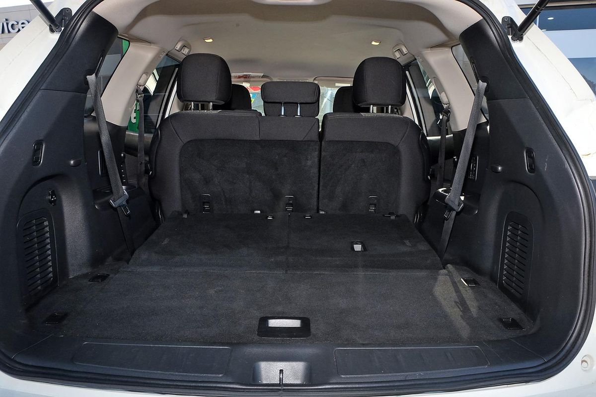 2017 Nissan Pathfinder ST R52 Series II
