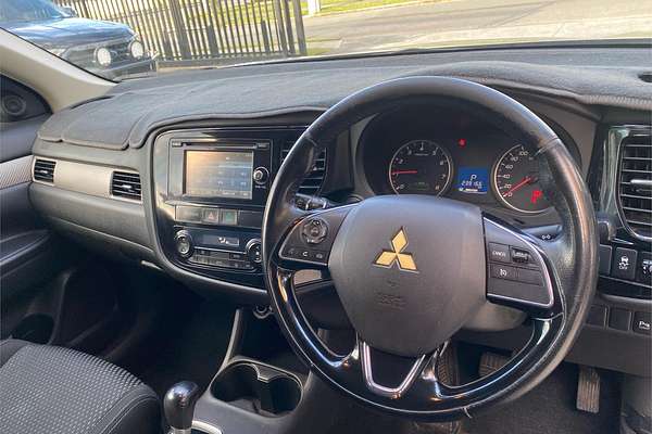 2015 Mitsubishi Outlander LS ZK