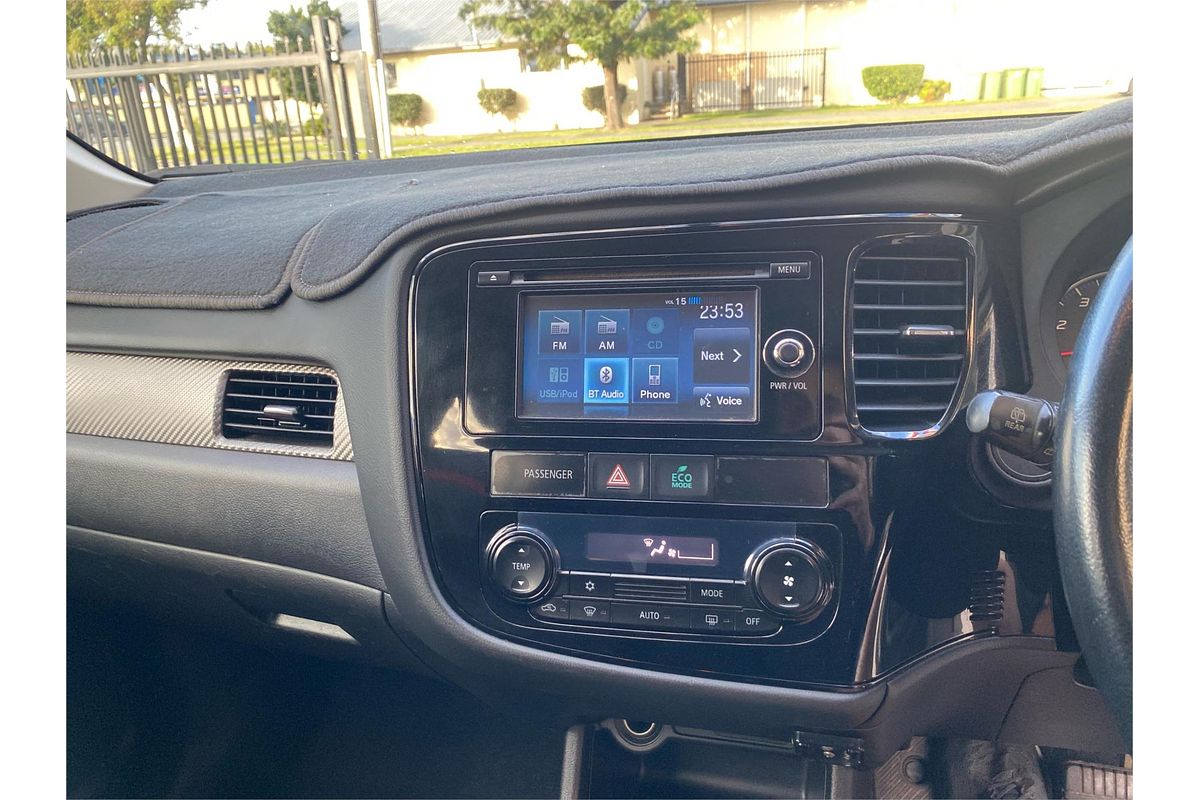 2015 Mitsubishi Outlander LS ZK