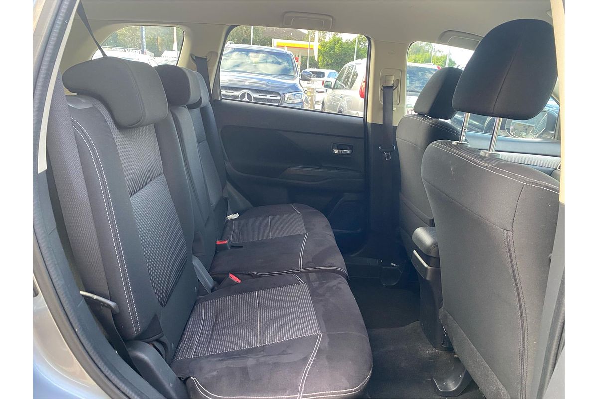 2015 Mitsubishi Outlander LS ZK