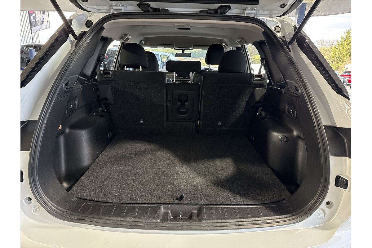 2023 Mitsubishi Outlander ES ZM