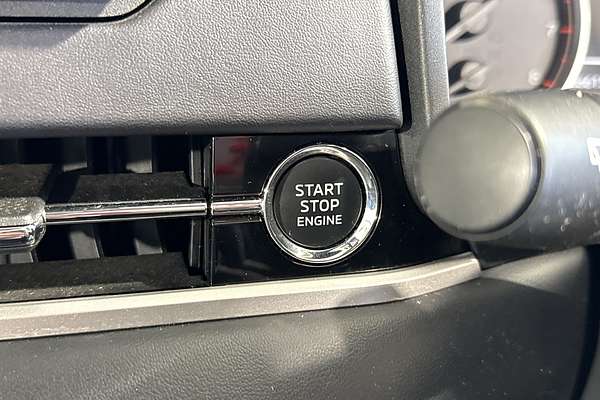 2023 Mitsubishi Outlander ES ZM