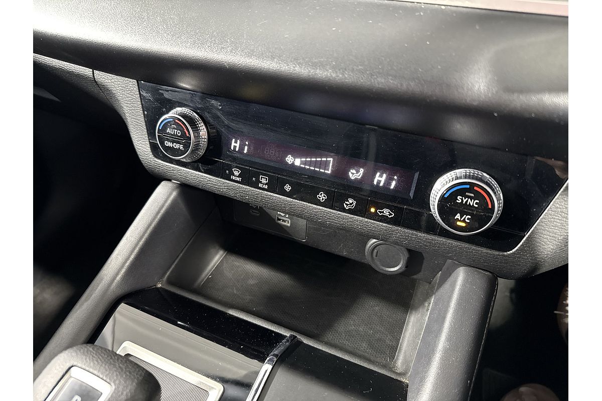 2023 Mitsubishi Outlander ES ZM