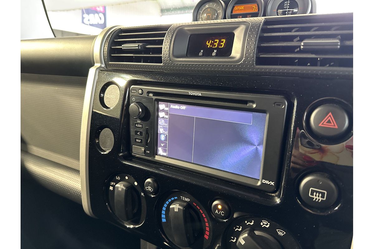 2012 Toyota FJ Cruiser GSJ15R