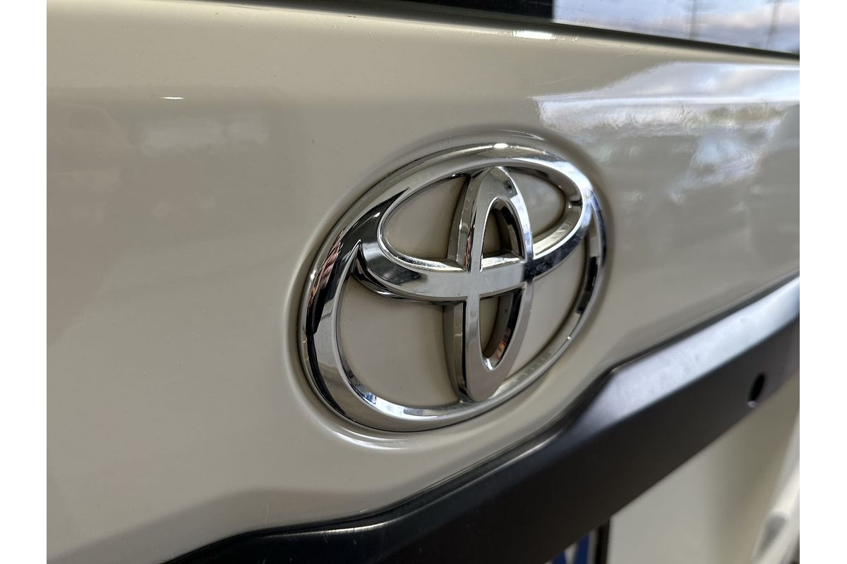 2019 Toyota Hiace KDH221R