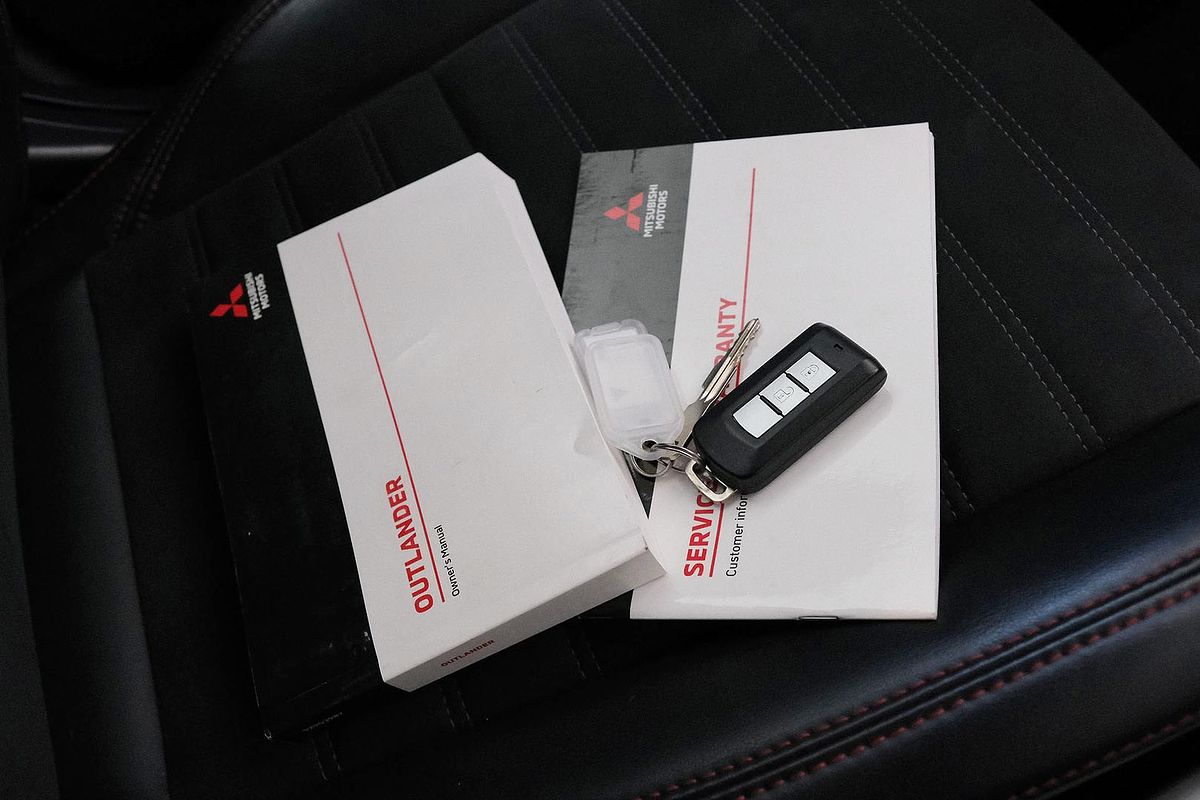 2019 Mitsubishi Outlander Black Edition ZL