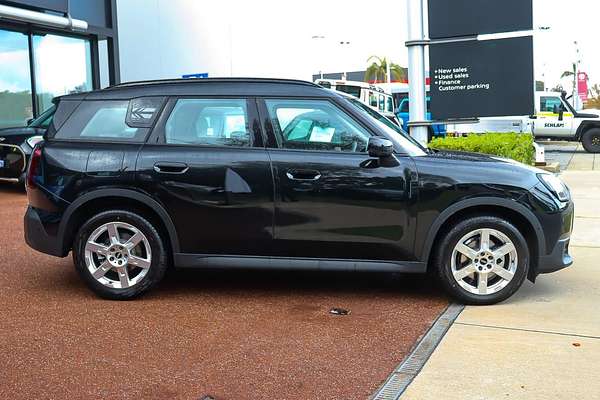 2024 MINI Countryman S Classic U25