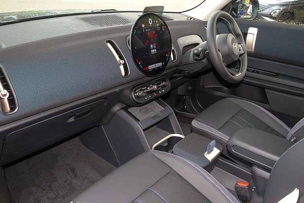 2024 MINI Countryman S Classic U25