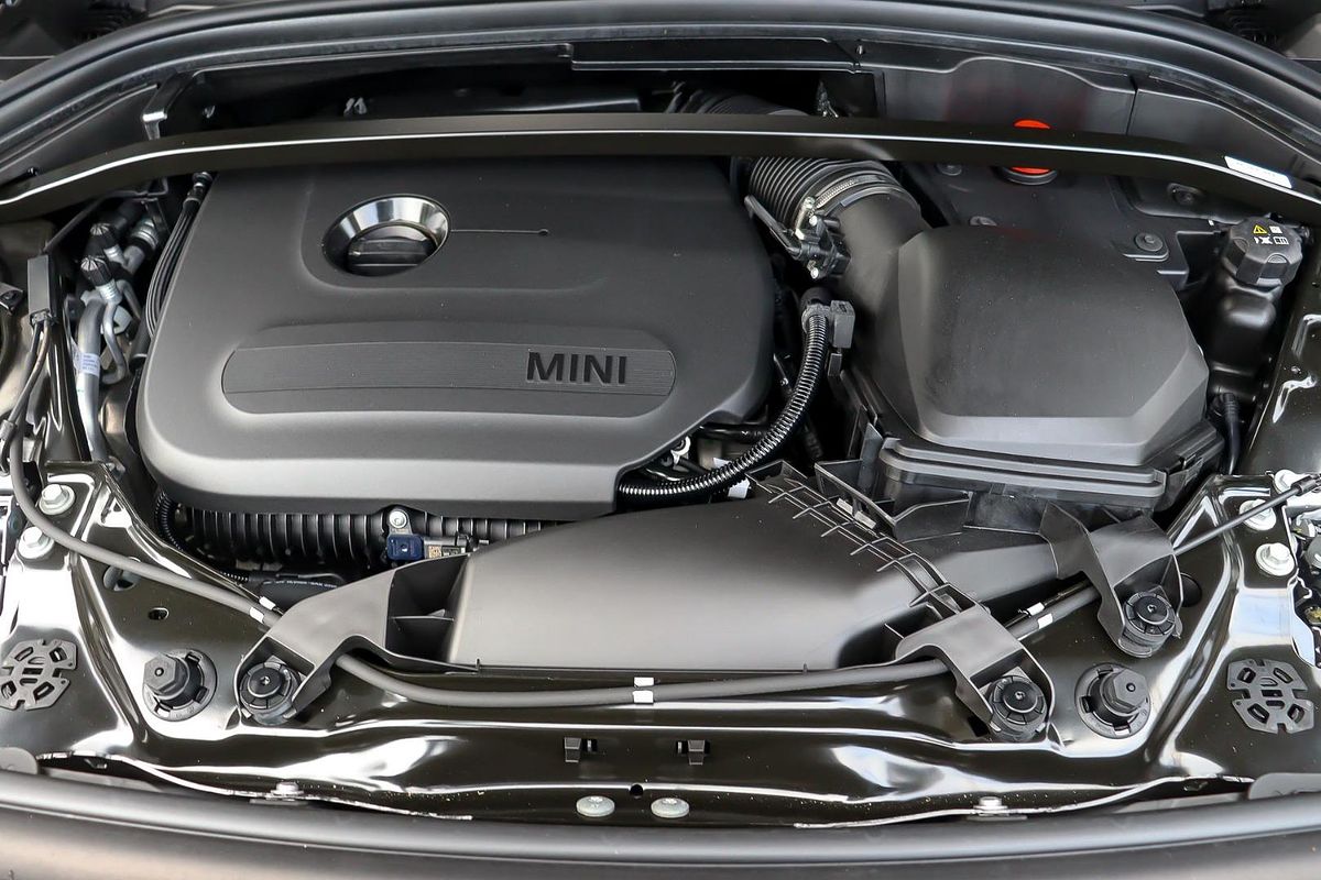 2024 MINI Countryman S Classic U25