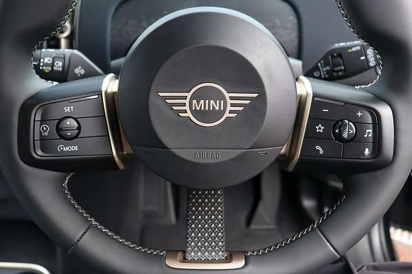 2024 MINI Countryman S Classic U25