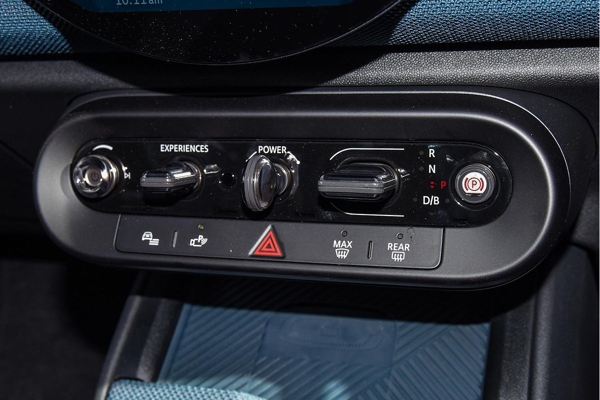 2024 MINI Countryman SE Favoured U25